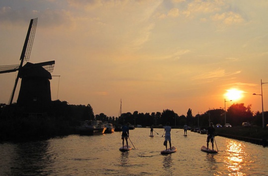 alkmaar-sup-molen-zes-wielen