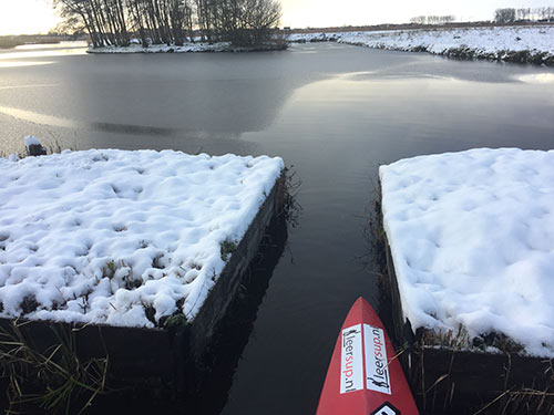 SUP-route-1000-eilanden-Broek-op-Langedijk-slootje