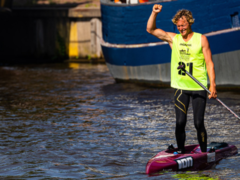 sup 24 hour world record finish